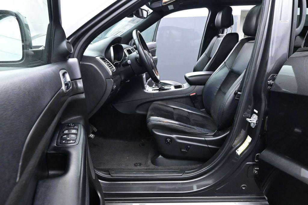 used 2018 Jeep Grand Cherokee car, priced at $18,992