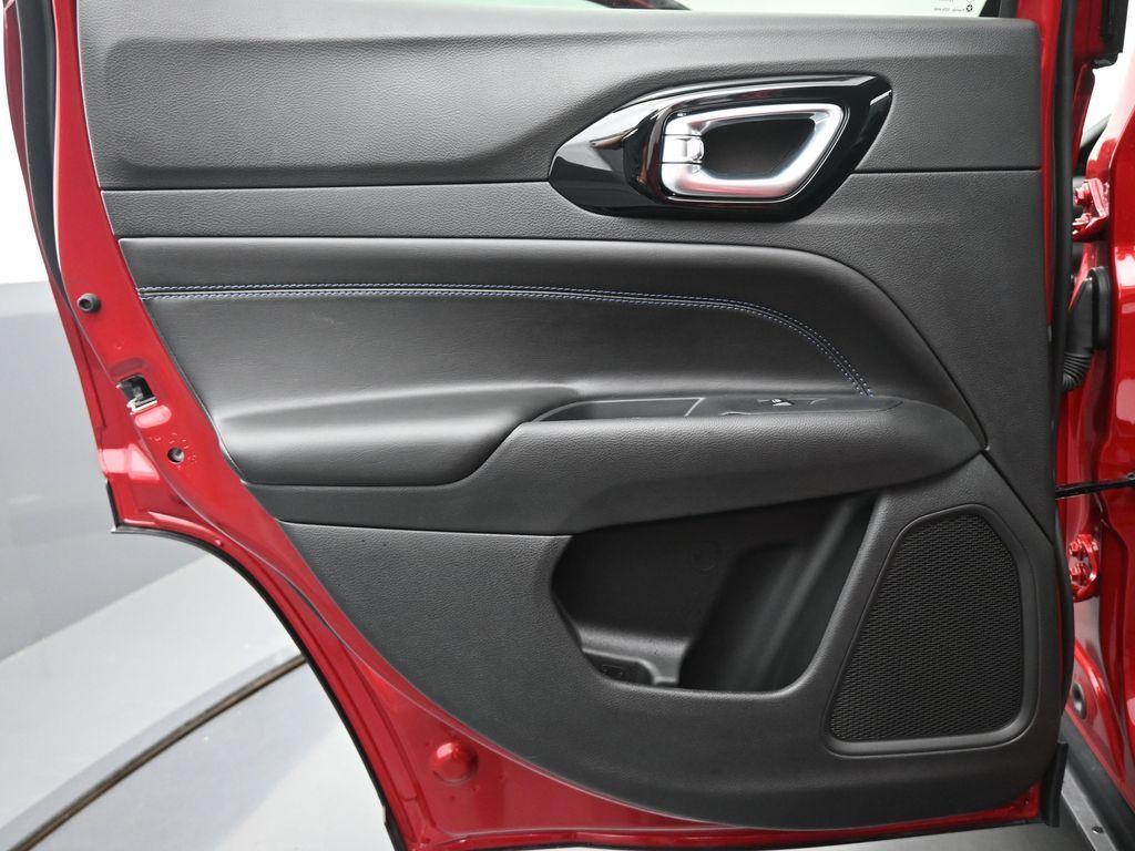 new 2026 Jeep Compass car, priced at $34,666