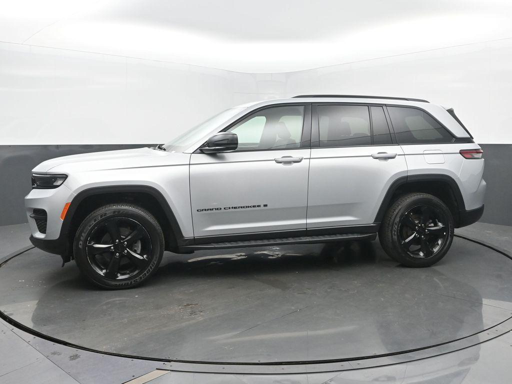 used 2024 Jeep Grand Cherokee car, priced at $35,999