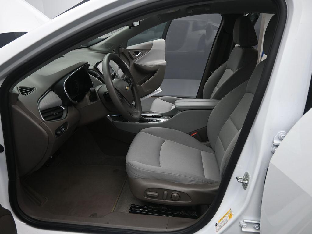 used 2024 Chevrolet Malibu car, priced at $18,999