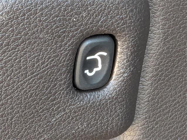 used 2018 Jeep Grand Cherokee car, priced at $20,899