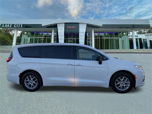 used 2024 Chrysler Pacifica car, priced at $28,950