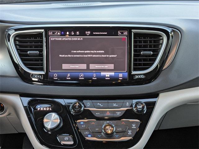 used 2024 Chrysler Pacifica car, priced at $28,950