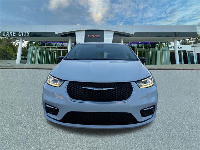 used 2024 Chrysler Pacifica car, priced at $28,950