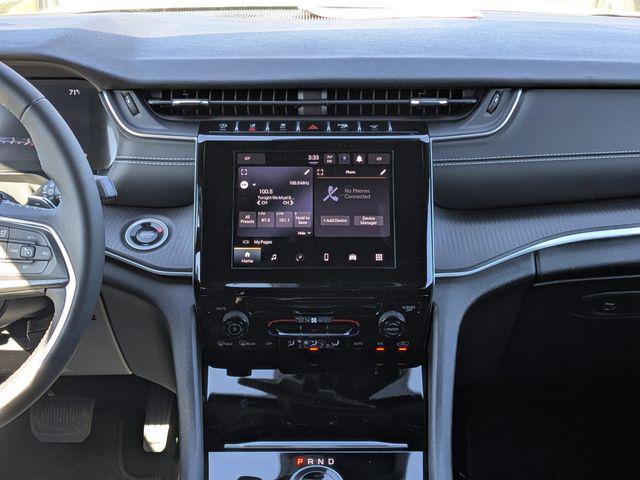 used 2025 Jeep Grand Cherokee car, priced at $28,490