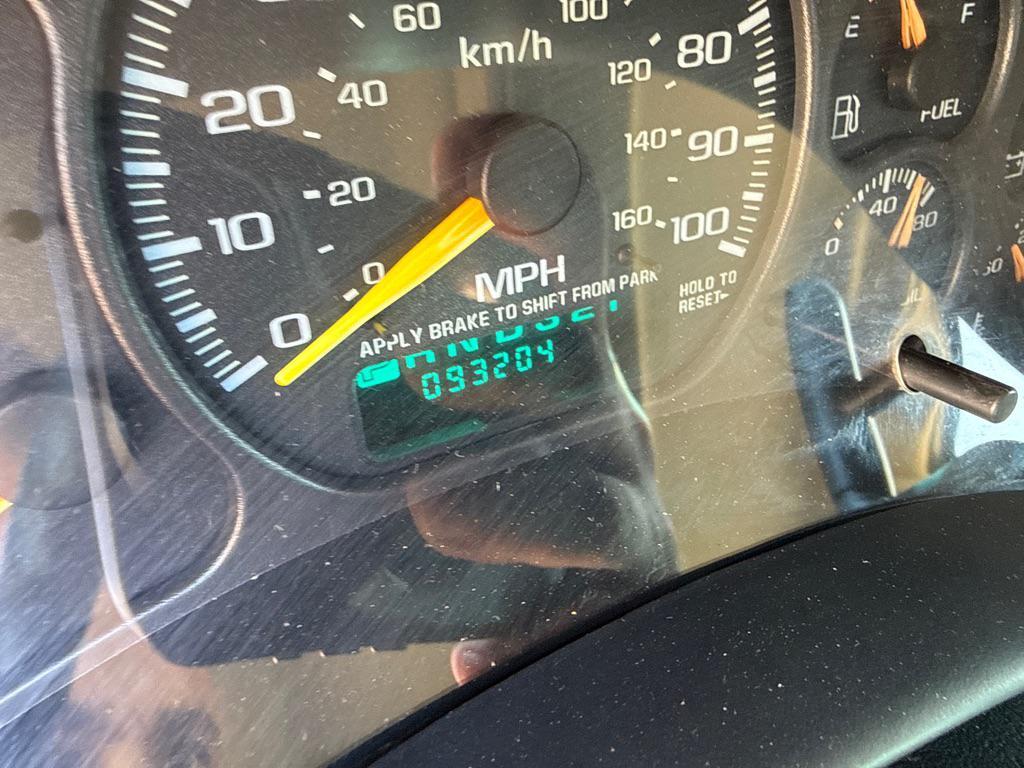 used 2000 GMC Sierra 1500 car, priced at $3,990
