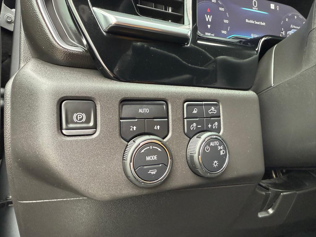 used 2025 Chevrolet Silverado 1500 car, priced at $34,990