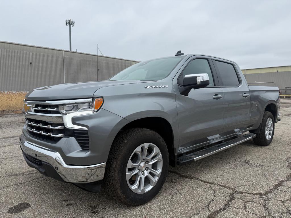 used 2025 Chevrolet Silverado 1500 car, priced at $34,990