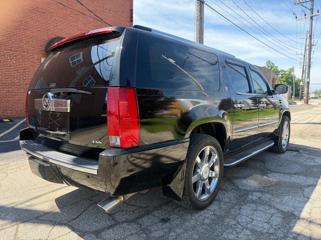 used 2007 Cadillac Escalade ESV car, priced at $9,990
