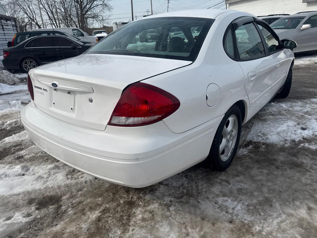 used 2006 Ford Taurus car, priced at $3,490