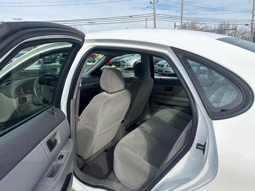 used 2006 Ford Taurus car, priced at $3,490