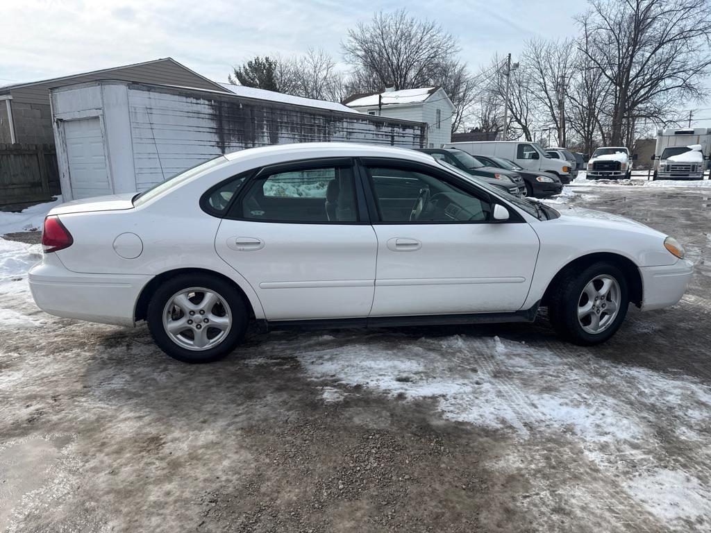 used 2006 Ford Taurus car, priced at $3,490