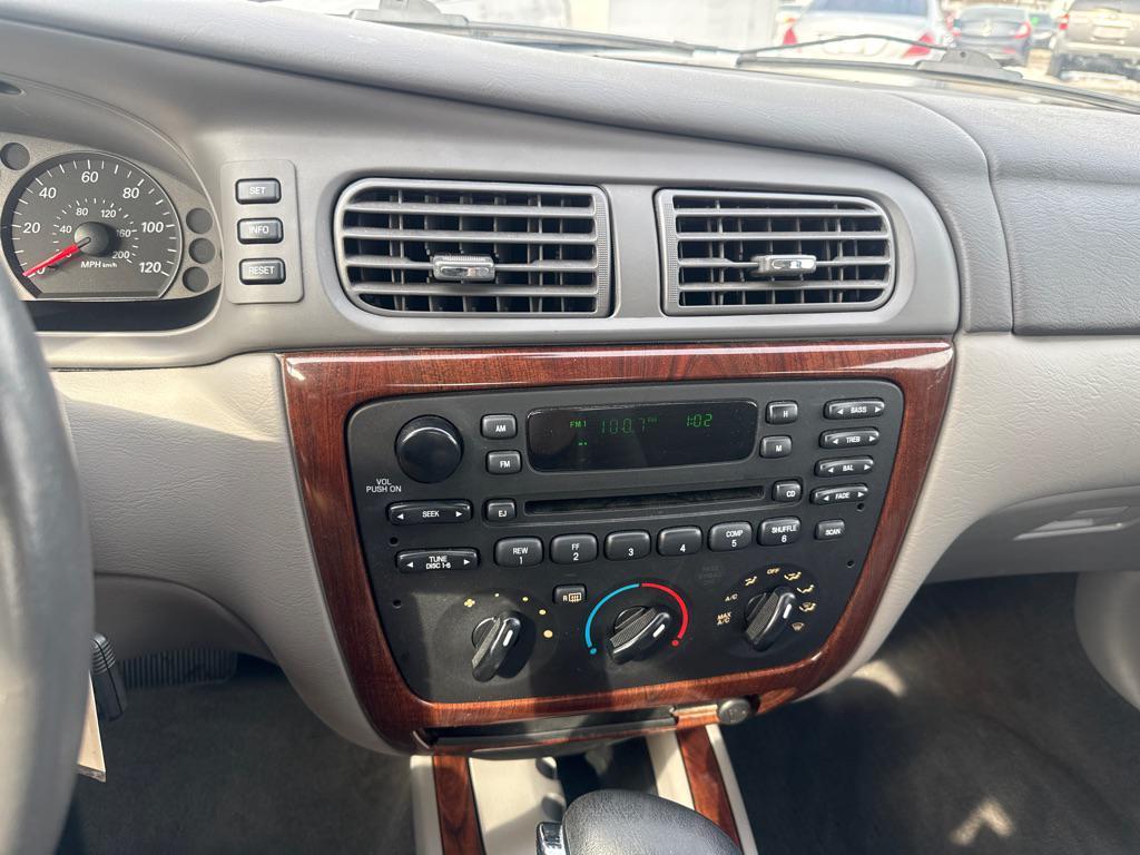 used 2006 Ford Taurus car, priced at $3,490