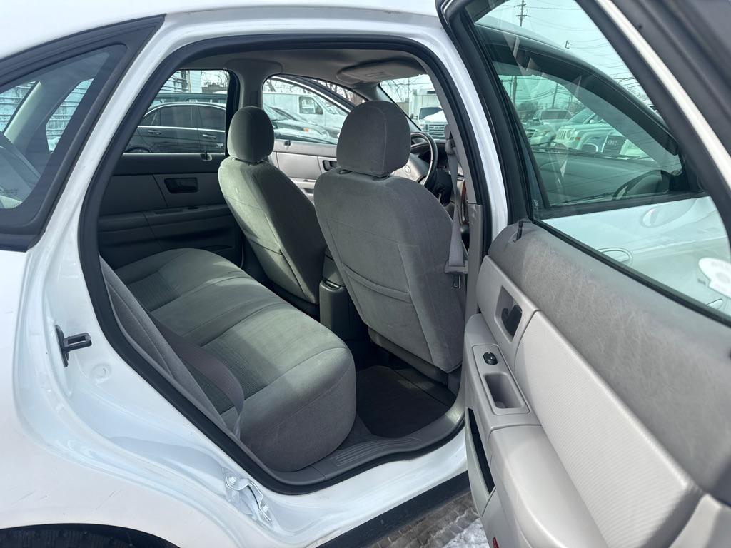used 2006 Ford Taurus car, priced at $3,490
