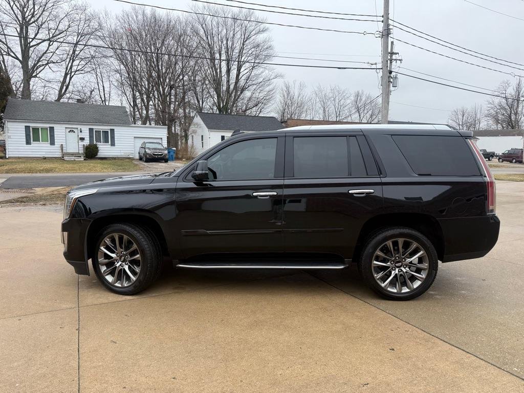 used 2020 Cadillac Escalade car, priced at $30,990