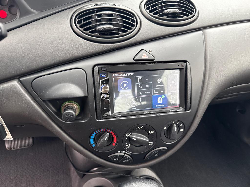 used 2001 Ford Focus car, priced at $3,590