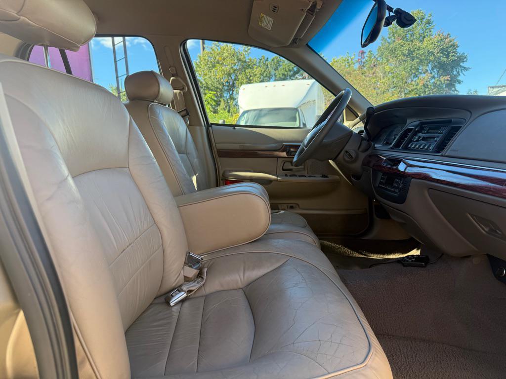 used 2000 Mercury Grand Marquis car, priced at $4,990