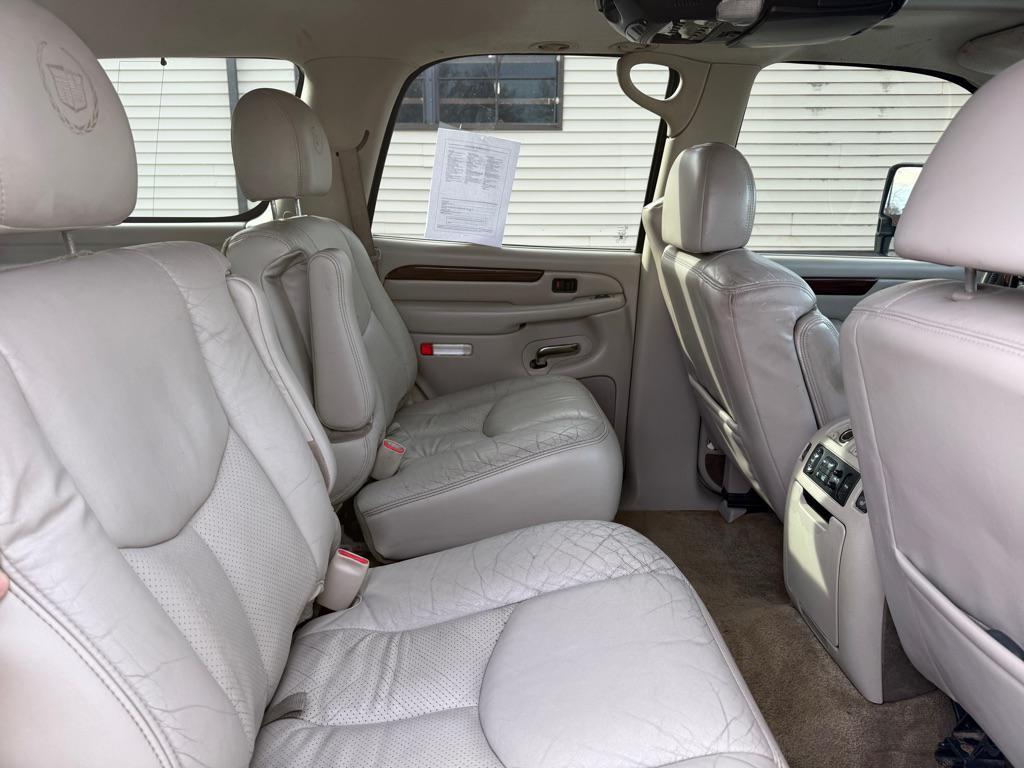 used 2002 Cadillac Escalade car, priced at $6,990