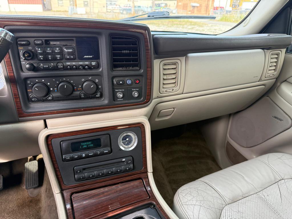 used 2002 Cadillac Escalade car, priced at $6,990