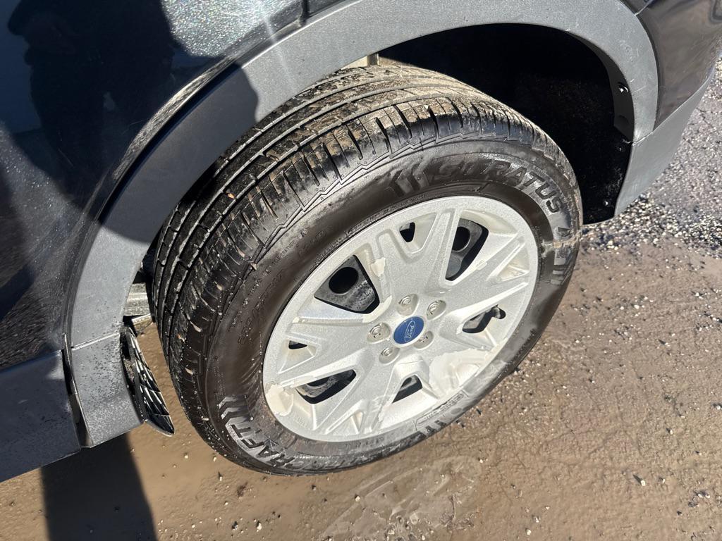used 2015 Ford Escape car, priced at $5,790