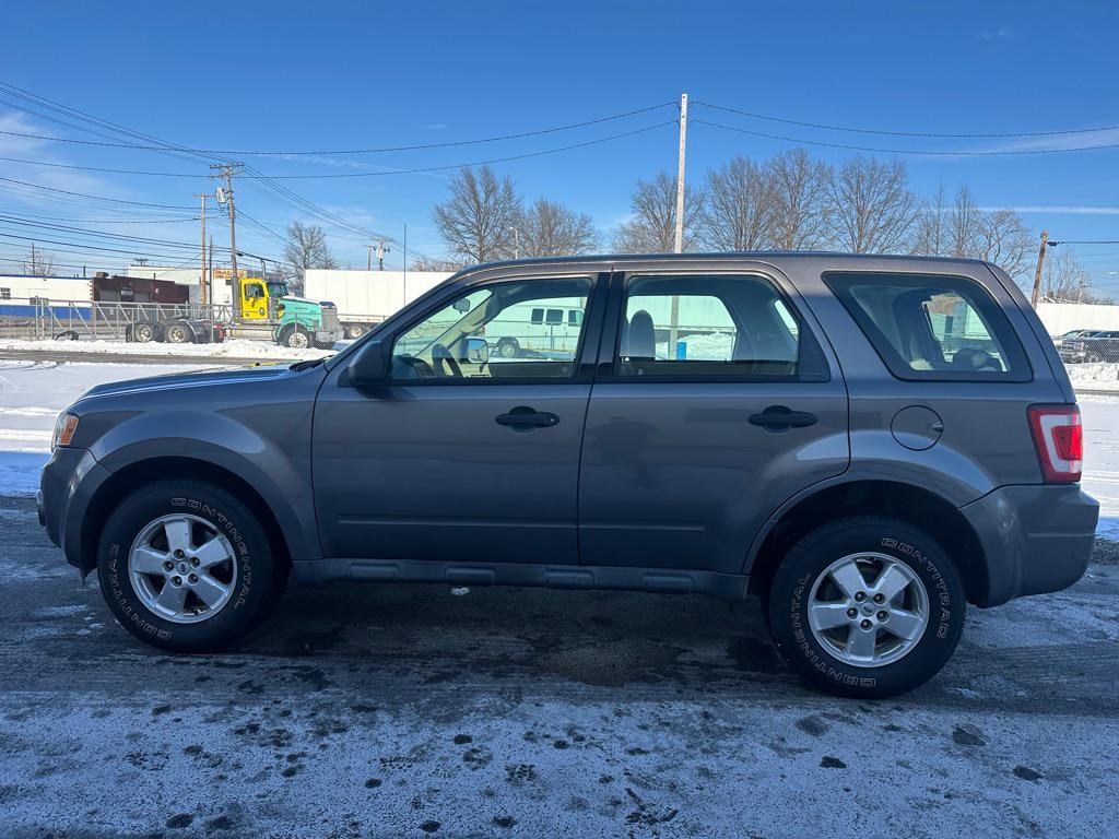 used 2009 Ford Escape car, priced at $6,990