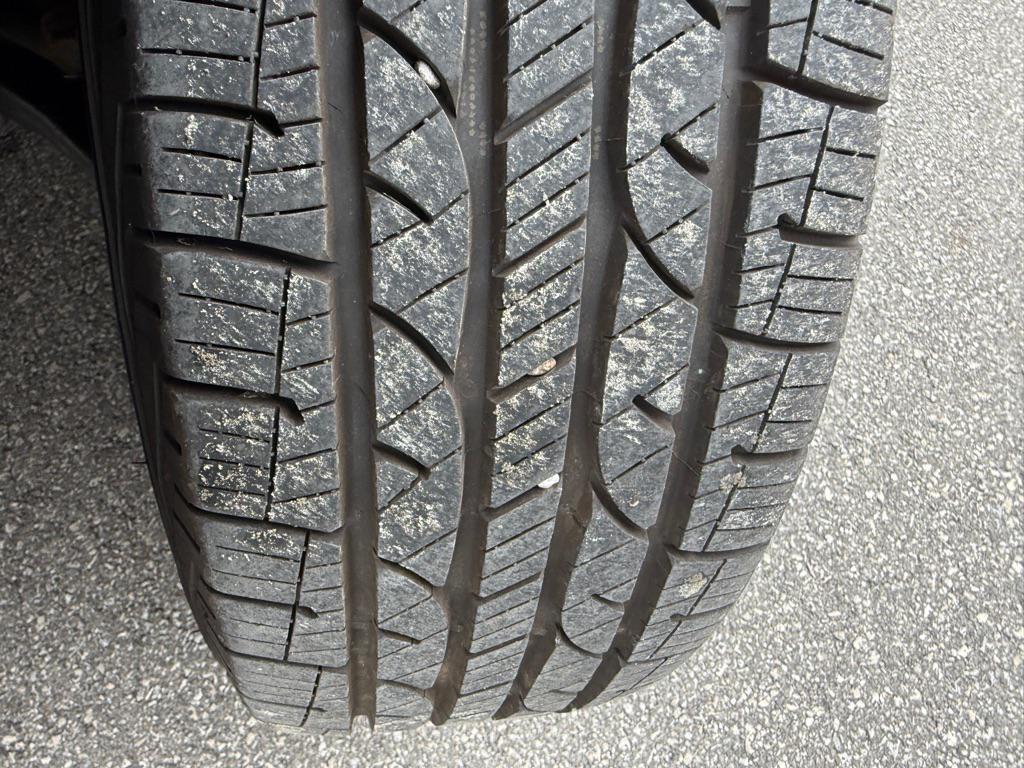 used 2008 Ford Focus car, priced at $4,990