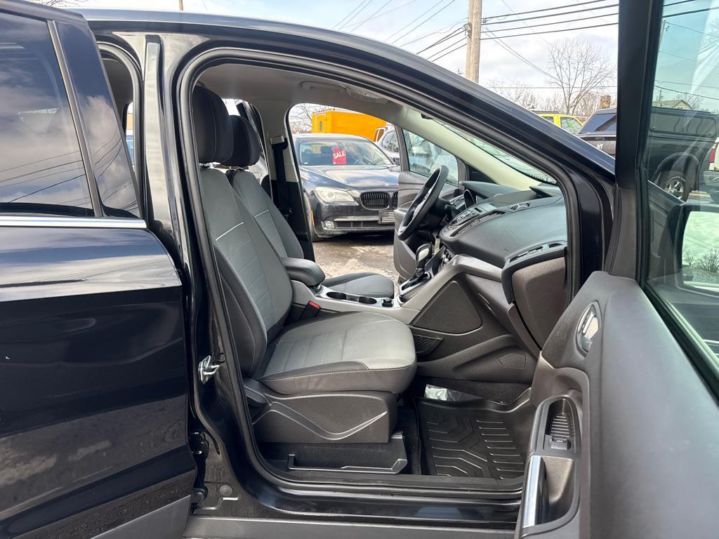 used 2015 Ford Escape car, priced at $5,390