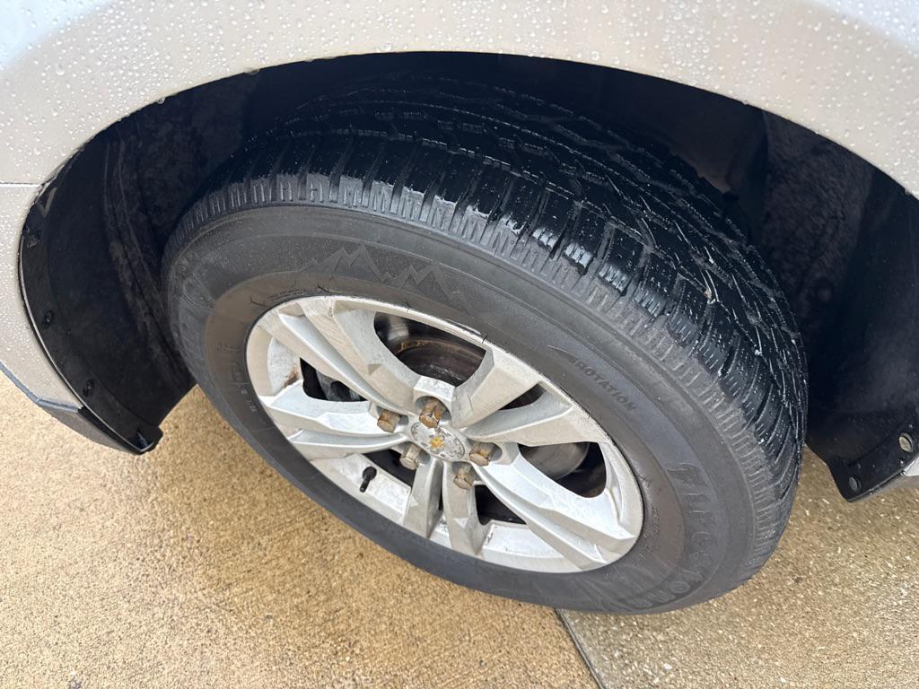 used 2010 Chevrolet Equinox car, priced at $5,590