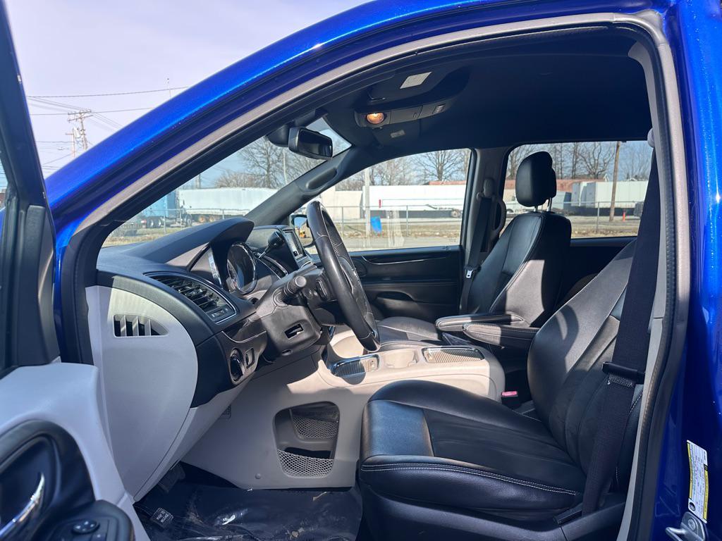 used 2019 Dodge Grand Caravan car, priced at $8,990