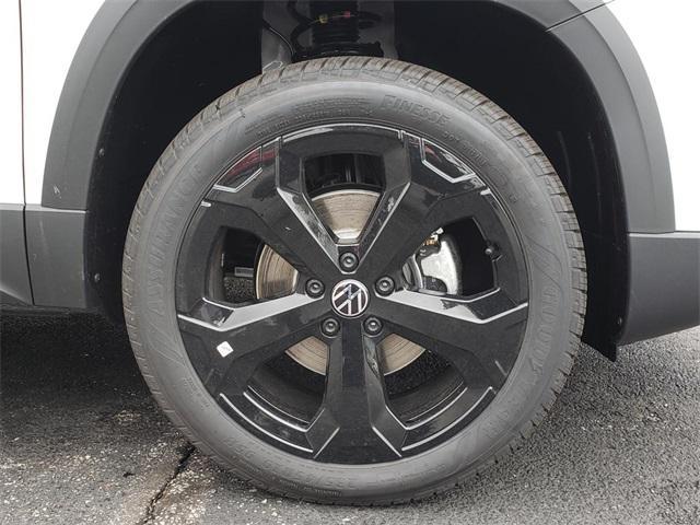 new 2025 Volkswagen Taos car, priced at $30,369