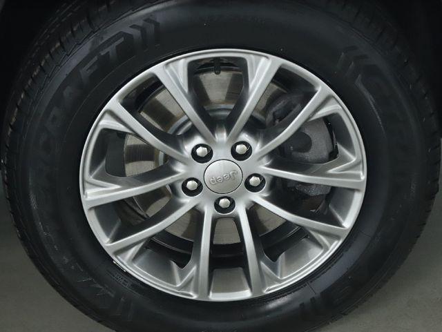 used 2020 Jeep Cherokee car, priced at $16,795