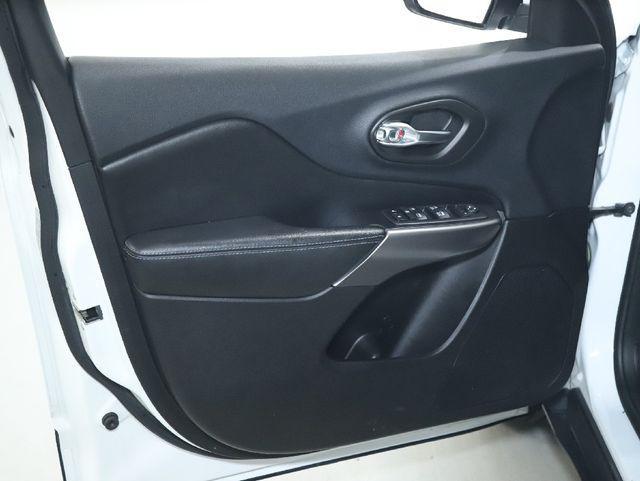 used 2020 Jeep Cherokee car, priced at $16,795