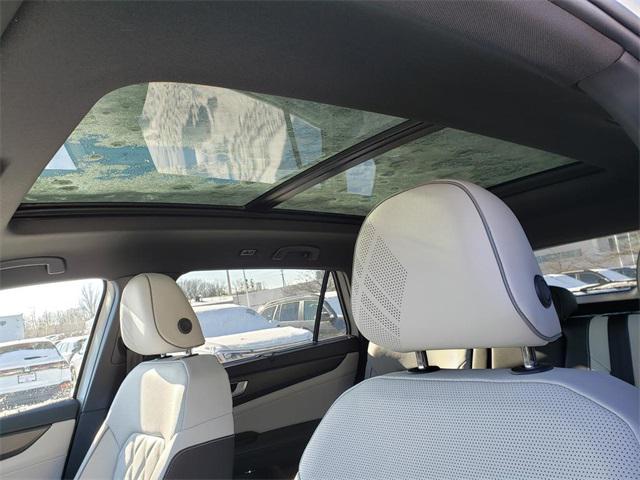 new 2026 Volkswagen Atlas Cross Sport car, priced at $52,237