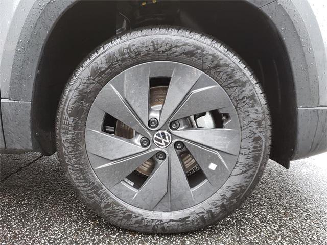 new 2026 Volkswagen Taos car