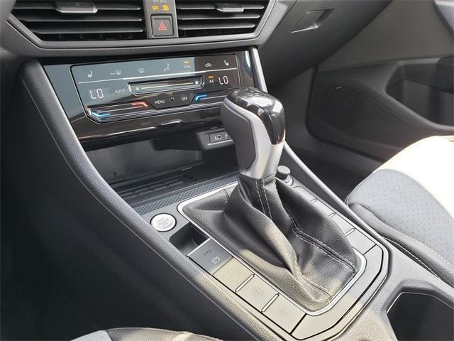 new 2025 Volkswagen Jetta car, priced at $24,811