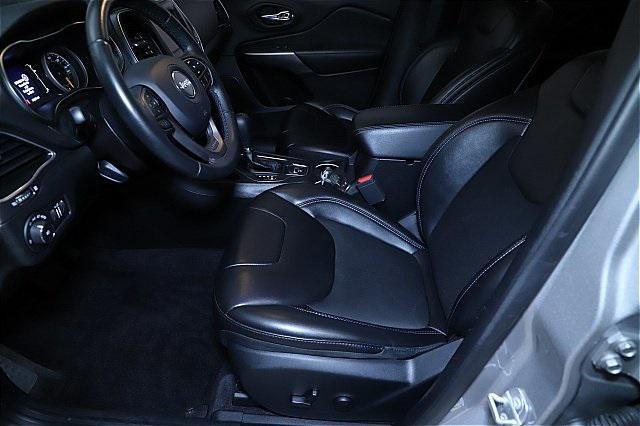 used 2019 Jeep Cherokee car