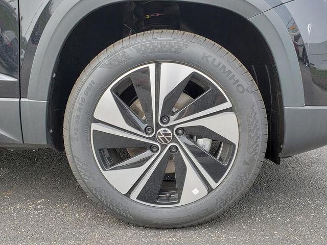 new 2026 Volkswagen Taos car