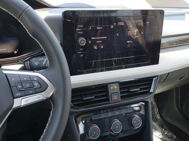 new 2026 Volkswagen Taos car