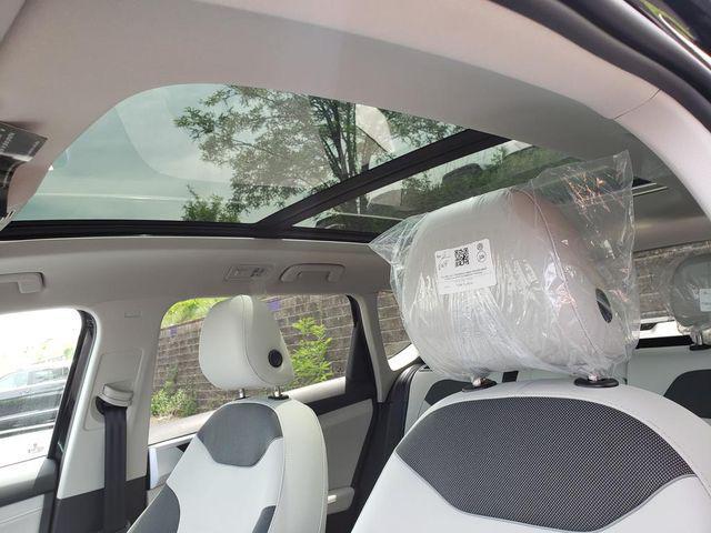 new 2026 Volkswagen Taos car