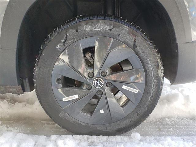 new 2026 Volkswagen Taos car