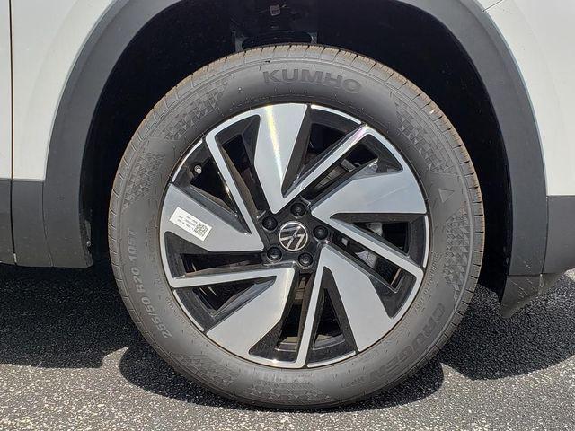 new 2026 Volkswagen Atlas car, priced at $47,369