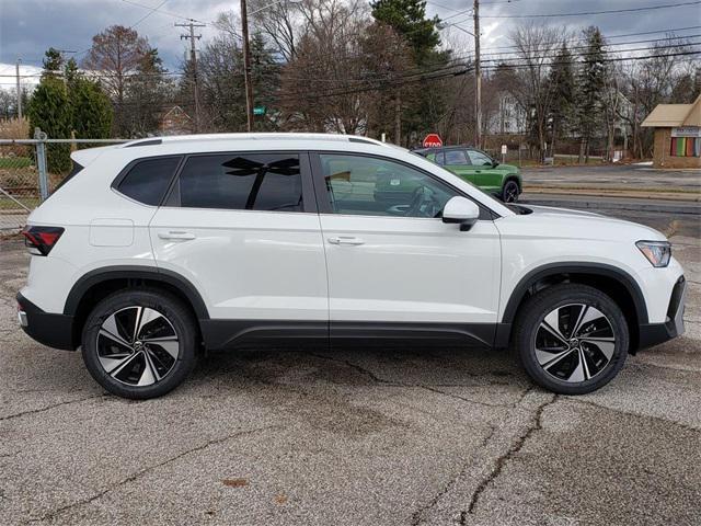 new 2025 Volkswagen Taos car