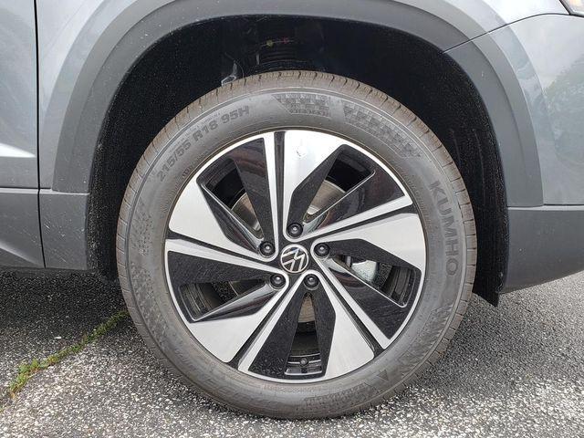 new 2026 Volkswagen Taos car