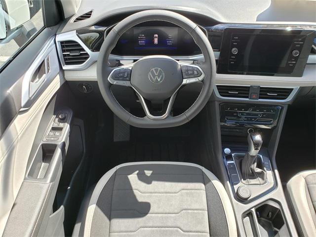 new 2025 Volkswagen Taos car