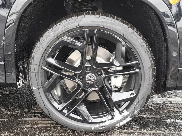 new 2026 Volkswagen Tiguan car, priced at $39,977