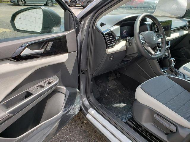 new 2026 Volkswagen Taos car