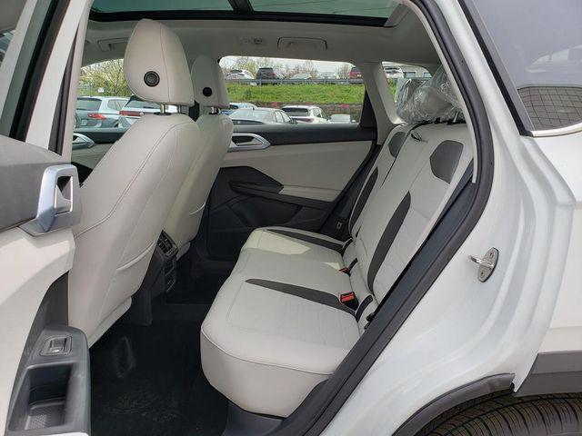 new 2026 Volkswagen Taos car