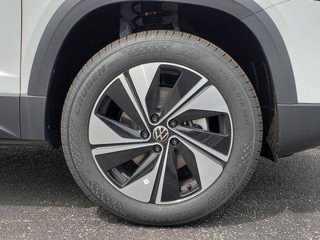 new 2026 Volkswagen Taos car