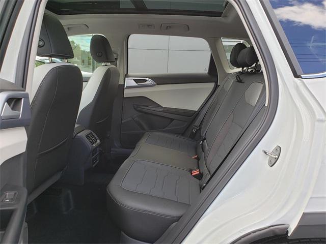 new 2025 Volkswagen Taos car