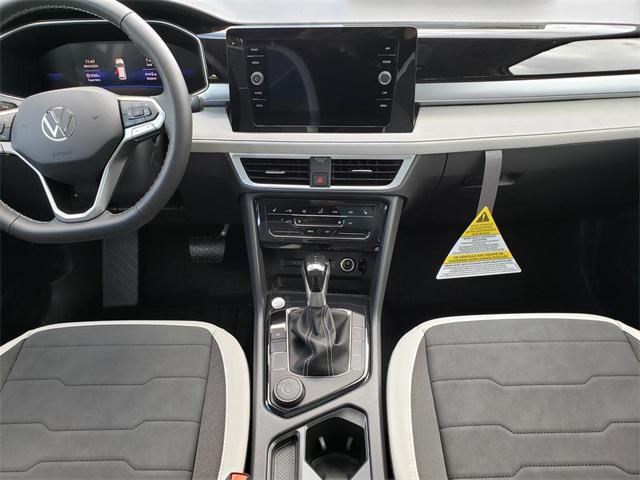 new 2025 Volkswagen Taos car